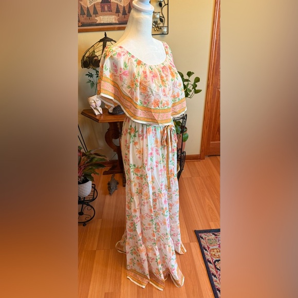 Pink Lily Maxi Ruffled Tiered Size Small Floral Cream Pink Women’s Belted Dress - Picture 3 of 15